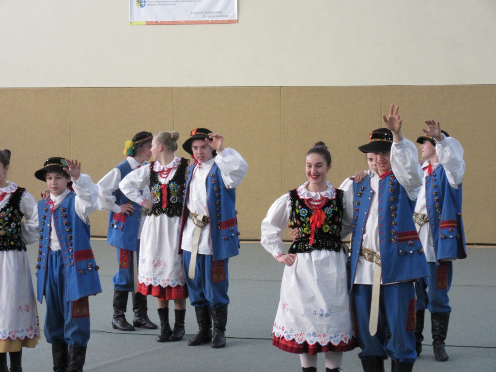 17 Students dancing traditional dances