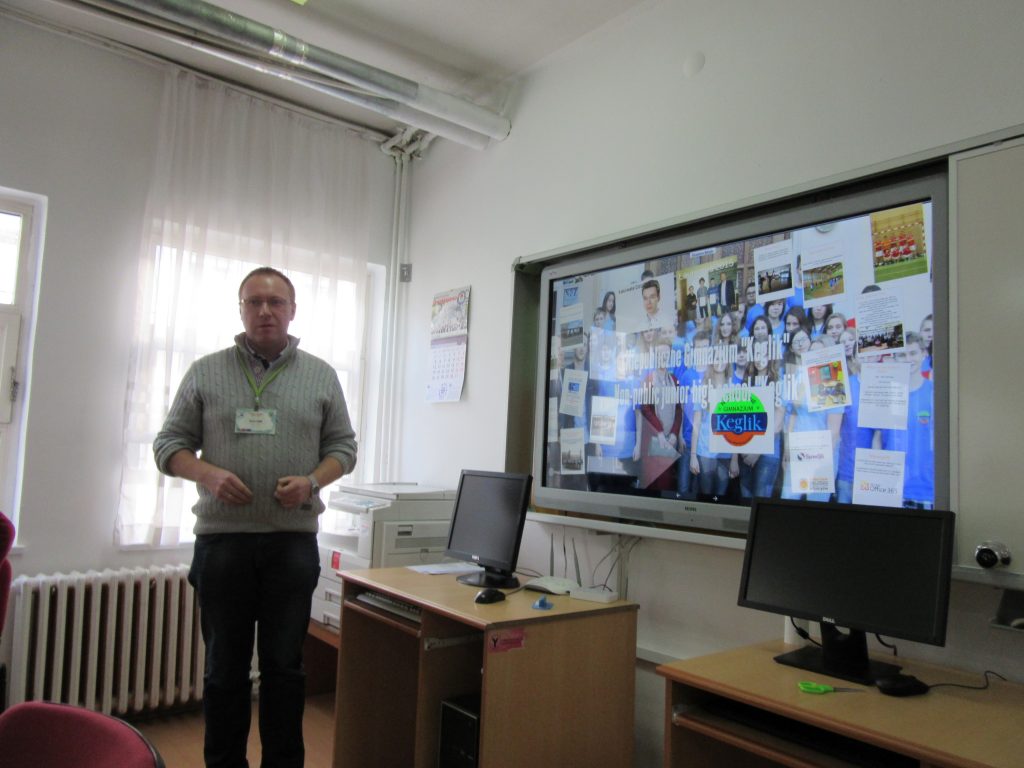 66. Polish teacher presenting his school