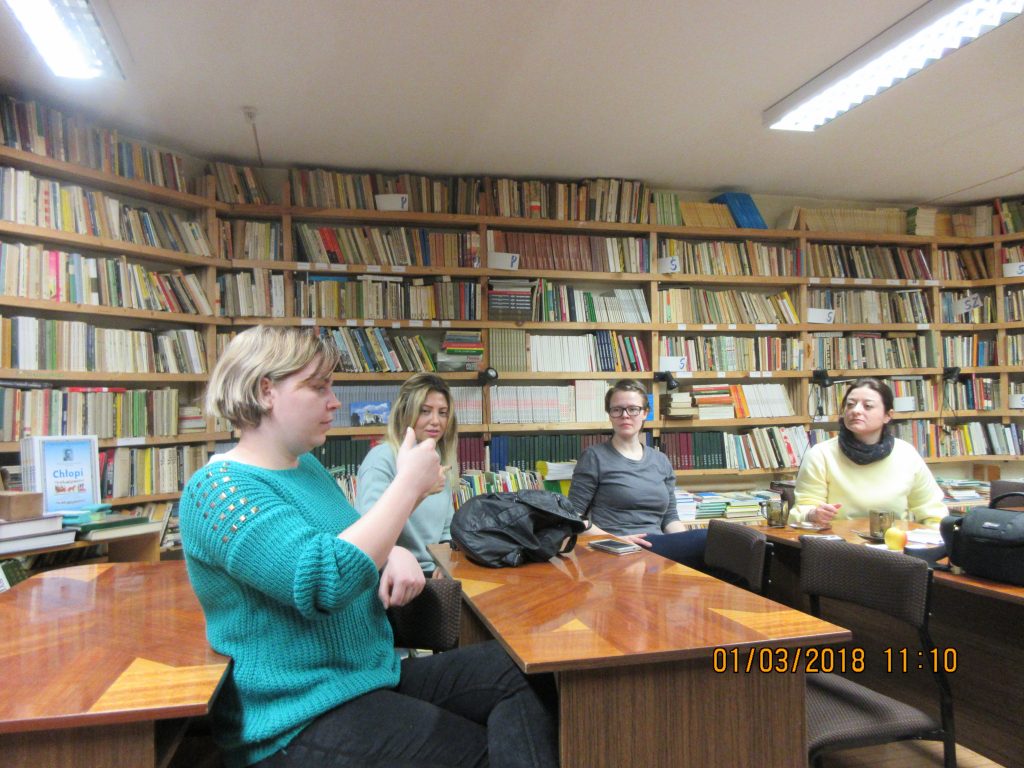 101. Learning the sign language
