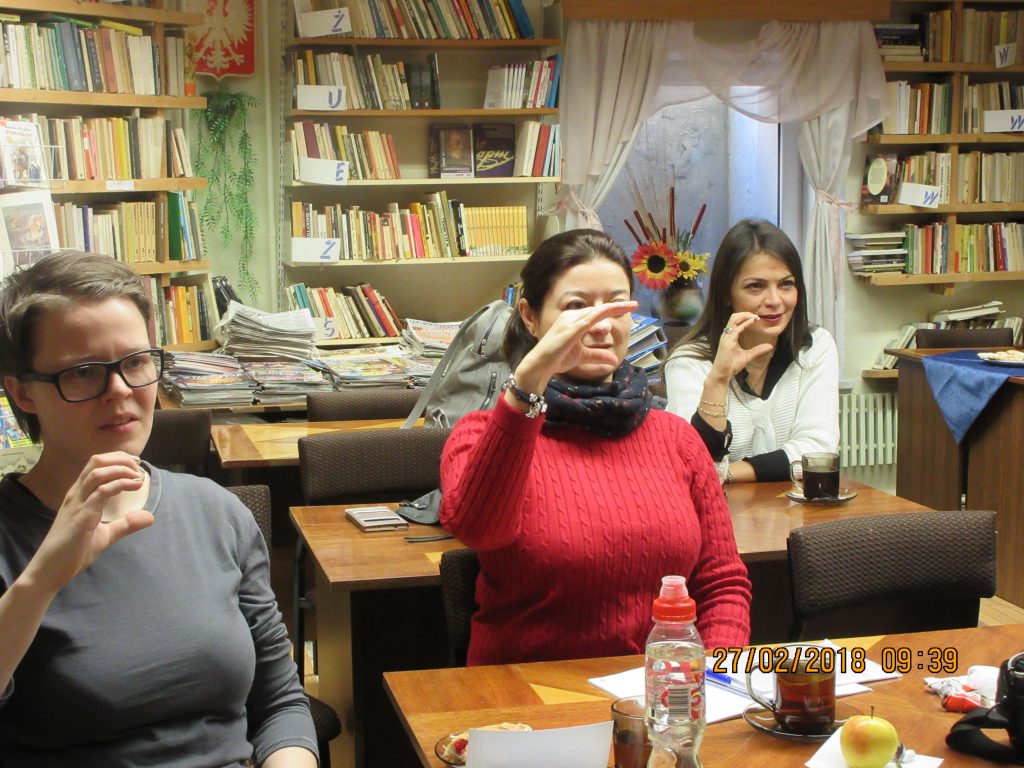 40. Learning the sign language