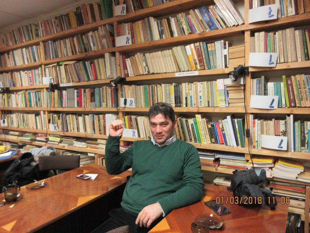 99. Learning the sign language