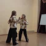 RVPĢ 3.a klases bērni devās pie Rēzeknes senioriem uz pansionātu