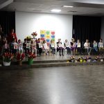Pirmsskolas izglītības programmas bērni iepriecina māmiņas