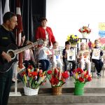 Pirmsskolas izglītības programmas bērni iepriecina māmiņas