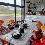 Pirmsskolas izglītības programmas audzēkņi ciemojas 
zemnieku saimniecībā „Liepkalns”
