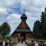Oscypki, Krupówki i językowe wyzwania
